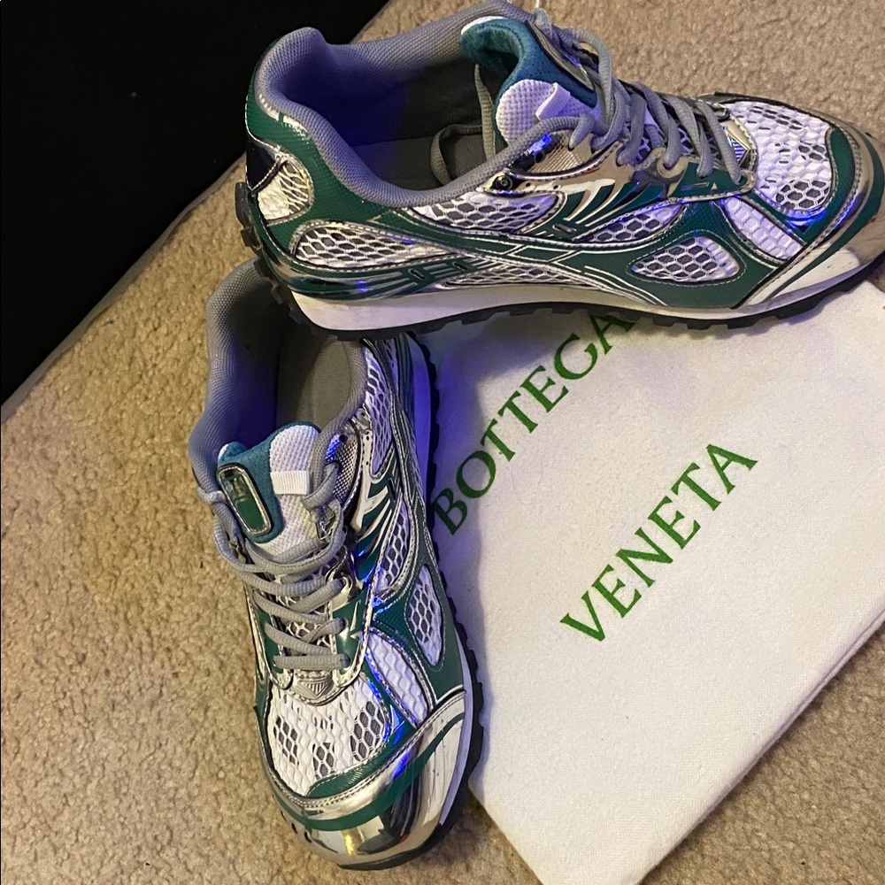 Bottega Veneta Metallic Silver and Green Sneakers - Picture 2 of 2